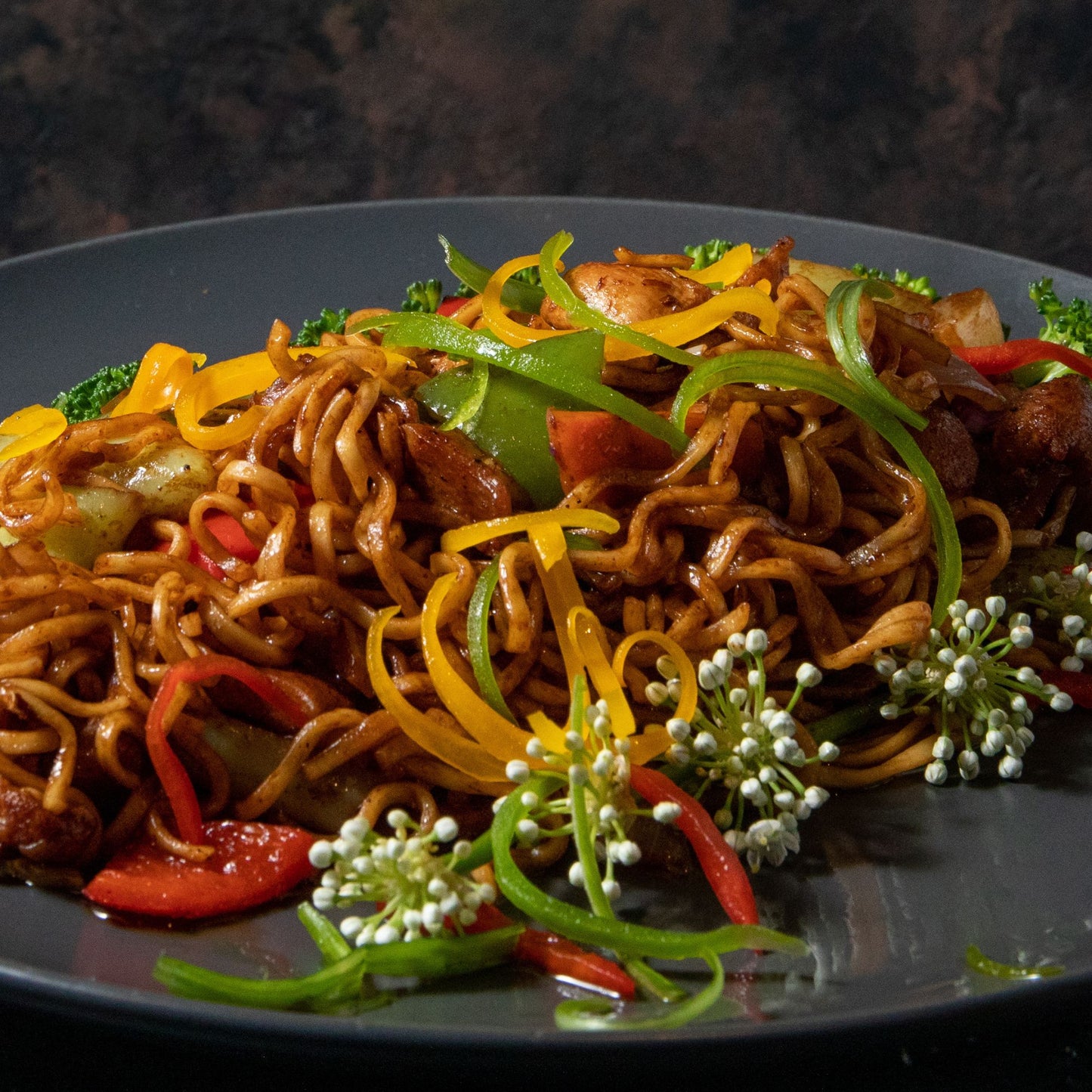 6 springs rolls with dippings + 2 noodles + 2 Mojitos of your choice for 2 people at Spring Rolls, One Galle face