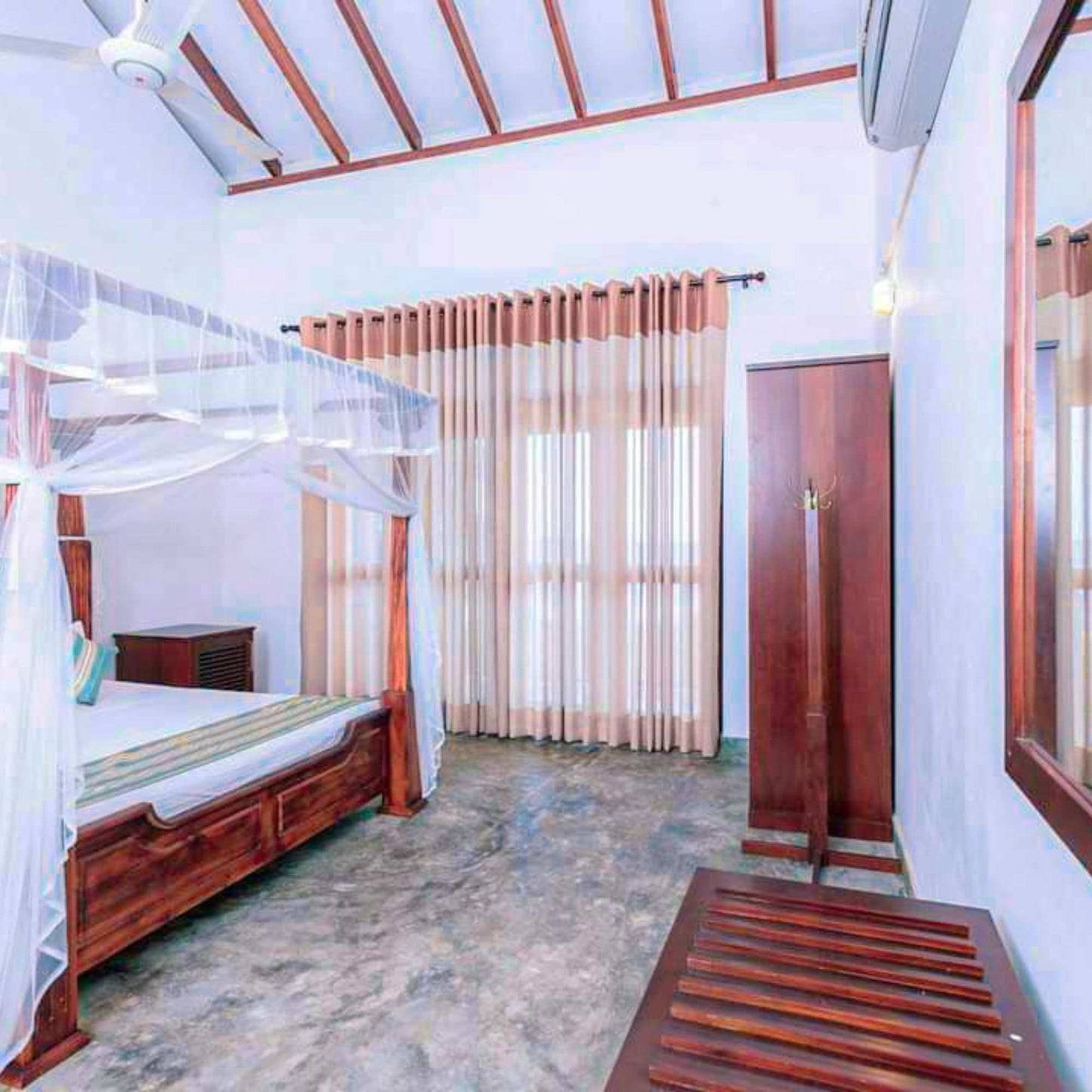 Upto 46% Off for 2 Days (1 night) stay in a Spacious Deluxe Double Room with Sea View/Pool View