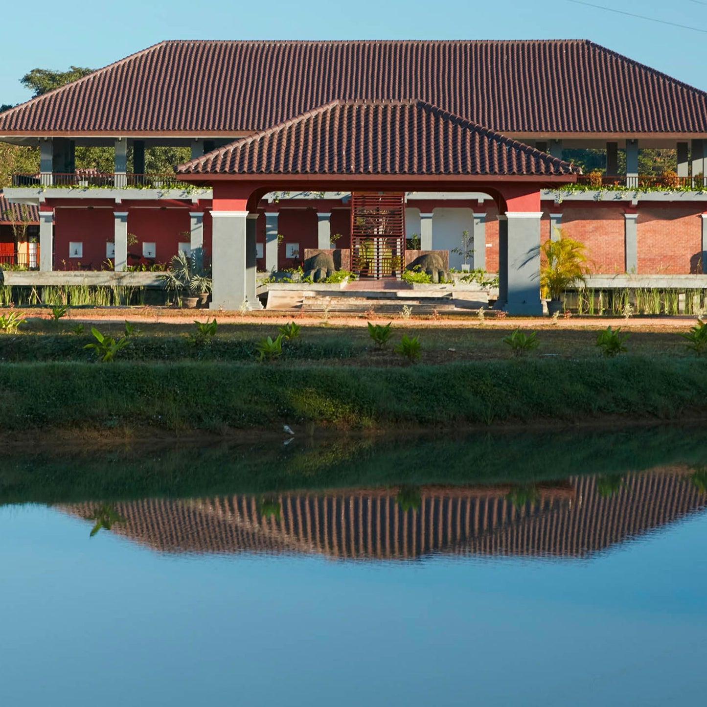 -59% offer for 3 or 4 Days with Private Jacuzzi, Full-board fine dining, Pools & Safari for 2 people