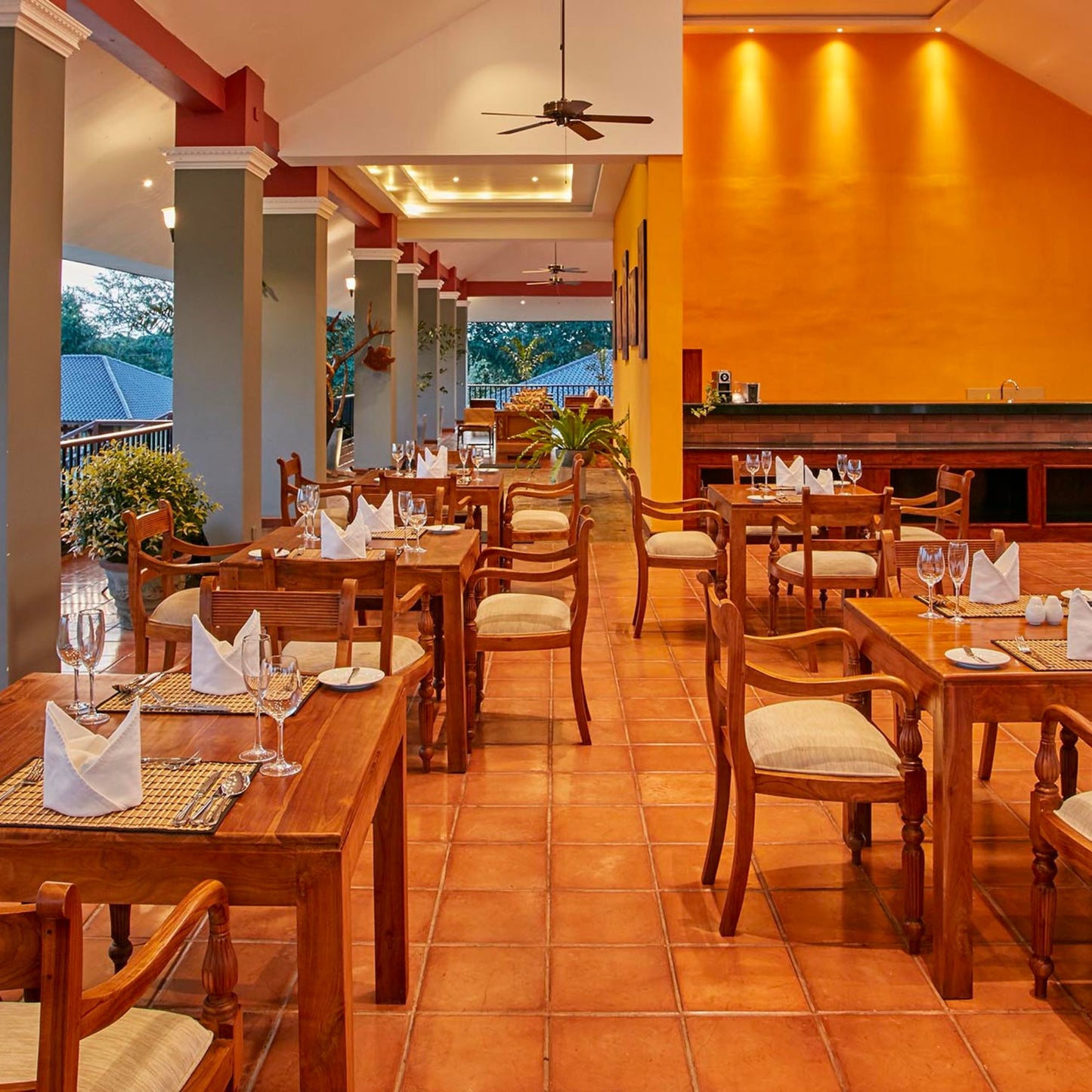 -59% offer for 3 or 4 Days with Private Jacuzzi, Full-board fine dining, Pools & Safari for 2 people