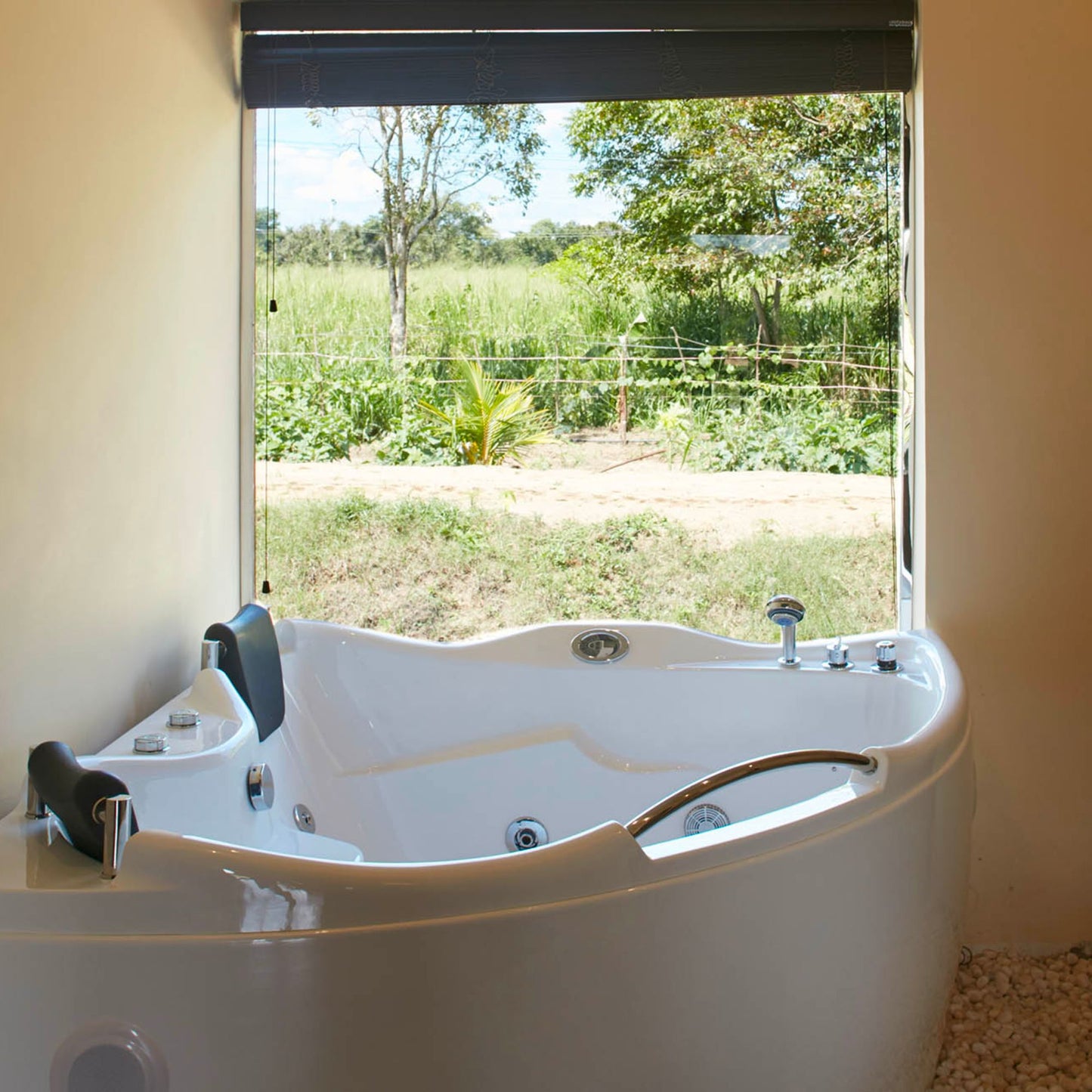 -59% offer for 3 or 4 Days with Private Jacuzzi, Full-board fine dining, Pools & Safari for 2 people